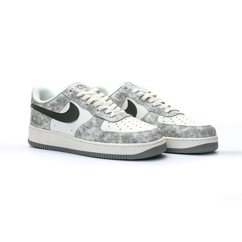 Nike Air Force 1 Low Grigio Marmorizzato con Swoosh Verde Militare