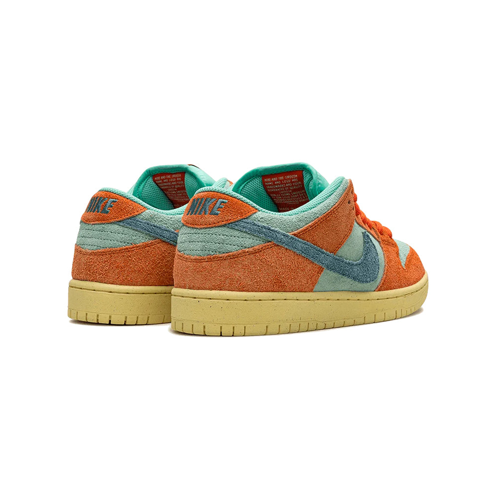 Nike Dunk Low SB Arancione e Verde Acqua Emerald Rise Uomo