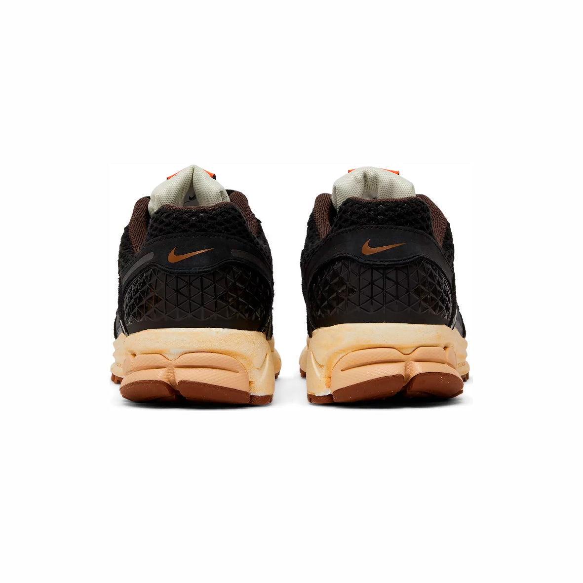 Nike Air Zoom Vomero 5 Nere con Suola Beige Scarpe Running Uomo
