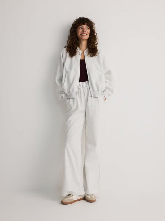 Pantaloni da jogging svasati - Grigio chiaro