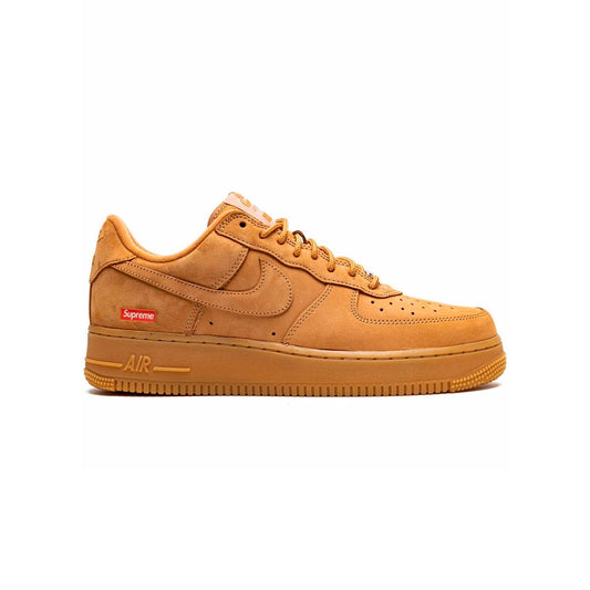 Nike Air Force 1 Low Camel con Dettagli Supreme Rosso