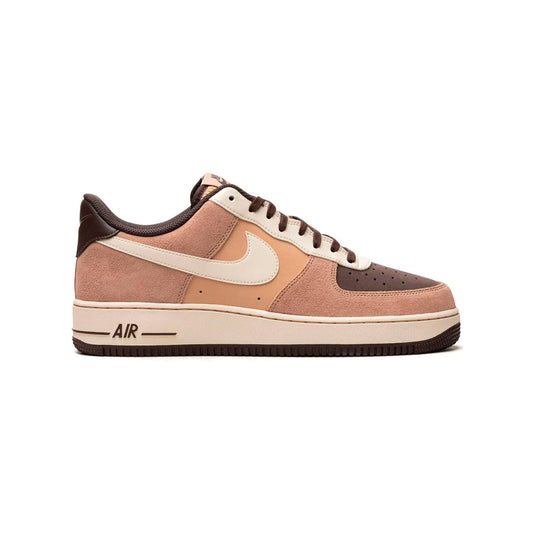 Nike Air Force 1 Low Marrone Cocco e Latte di Cocco in Pelle Scamosciata