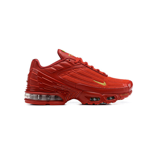 Nike Air Max Plus 3 Rosso Triple Uomo Sneakers Grintose e Moderne