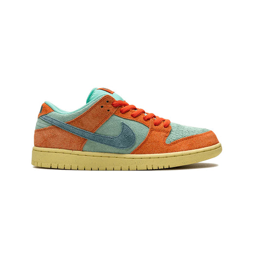 Nike Dunk Low SB Arancione e Verde Acqua Emerald Rise Uomo
