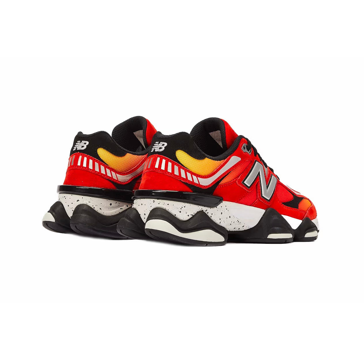 New Balance 9060 Scarpe Uomo Rosse Gialle e Nere Design Futuristico