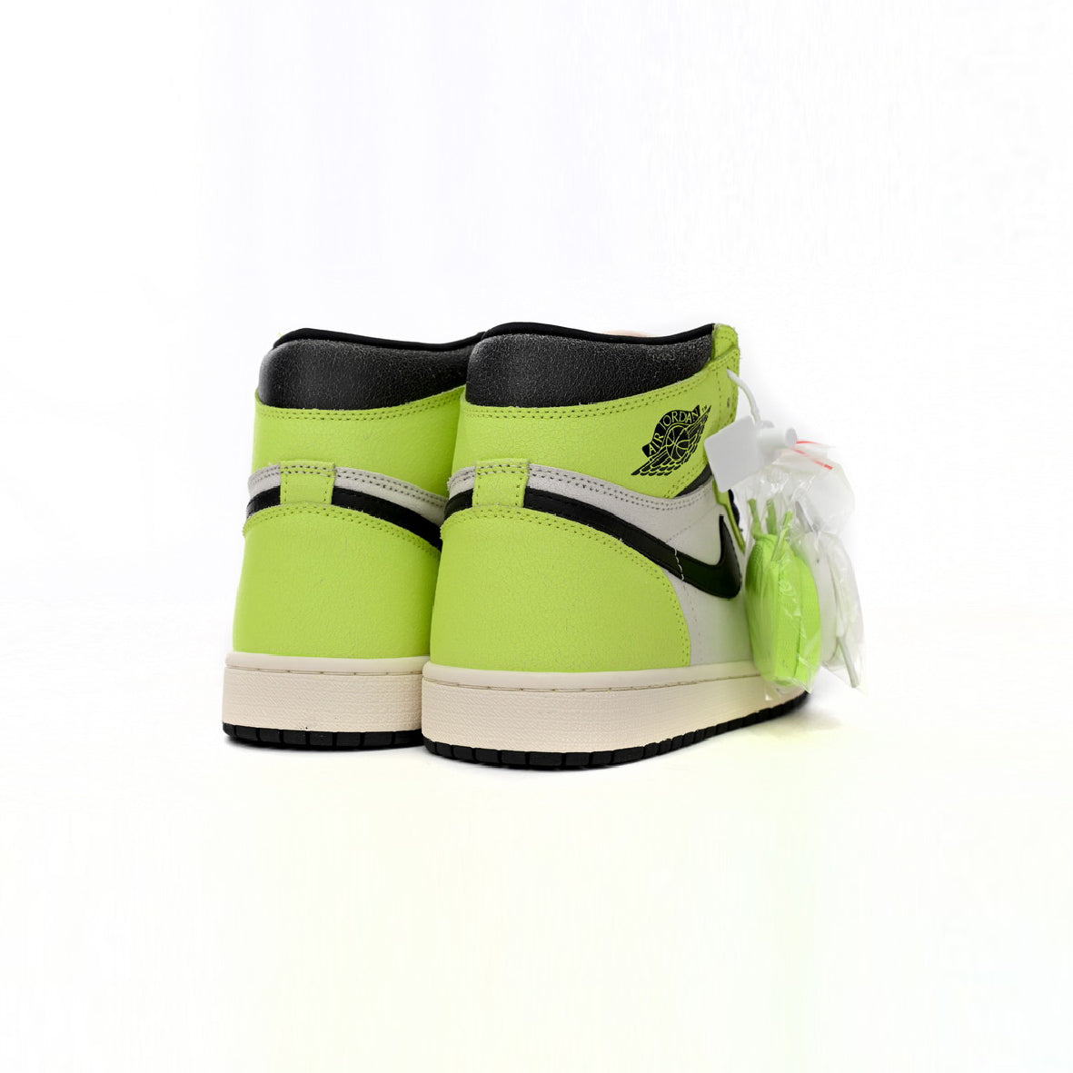 Nike Air Jordan 1 High OG Visionaire Giallo Lime e Nero