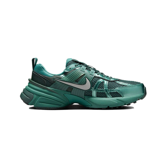 Nike V2K Run Verde Bicoastal Scarpe Running Uomo Stile Retrò