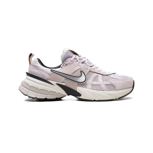 Nike V2K Run Viola Platino Scarpe Running Donna Retrò Eleganti