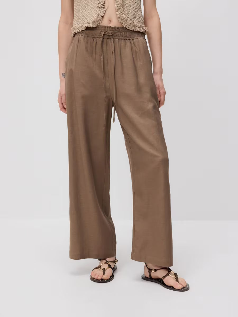 Pantaloni palazzo-beige
